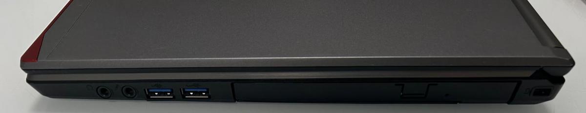 Fujitsu LIFEBOOK E744